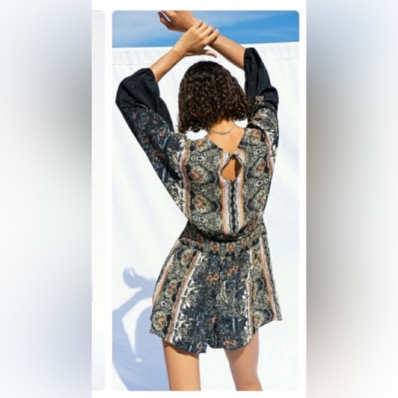 Free People | Big Sur Romper | Deep V | Size Small - Picture 2 of 12